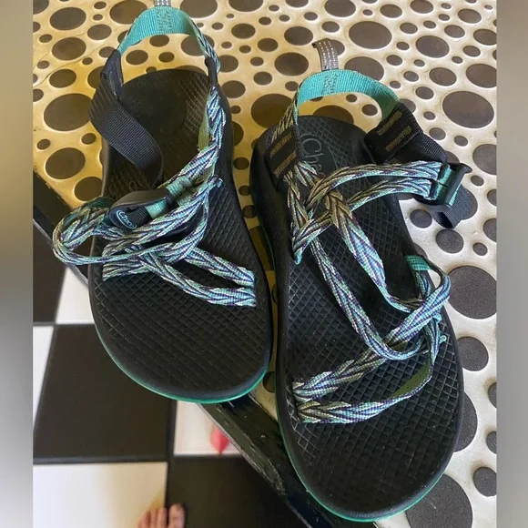 Toeless chacos shop